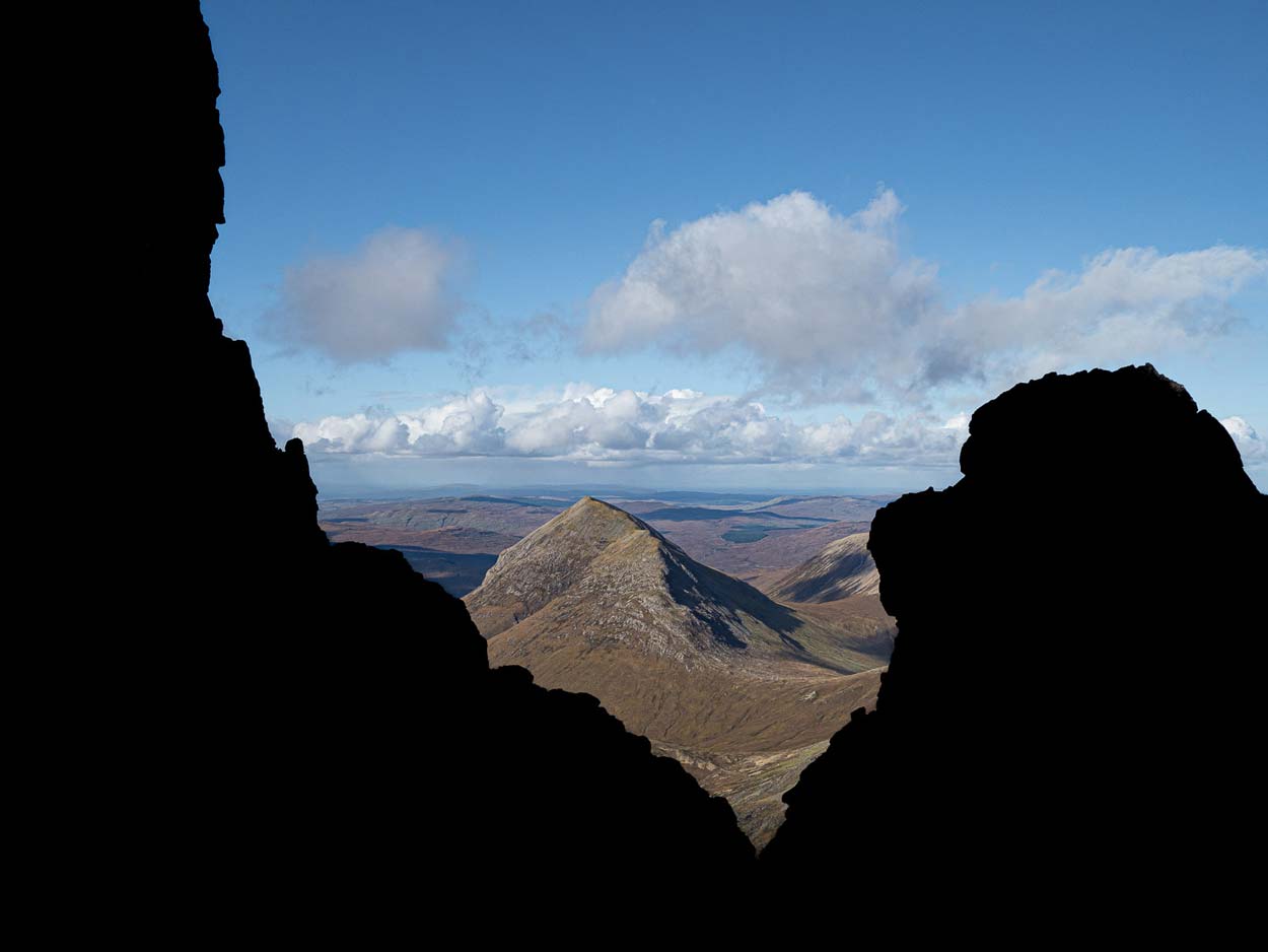 Lost-in-the-Trip-Bla-Bheinn-Shadows-Scotland-Skye