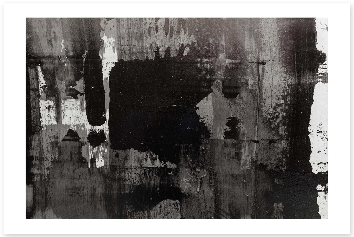 Lost in the Trip - Black and White