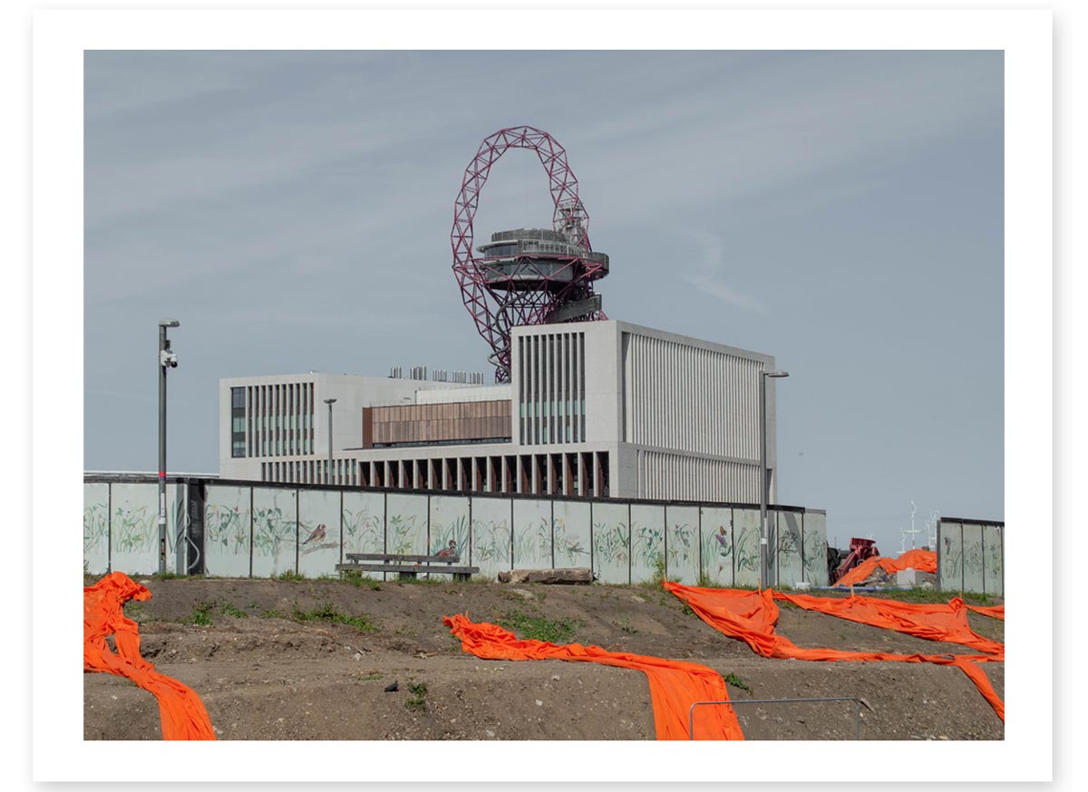 Dressing the Orbit - Lost in the Trip